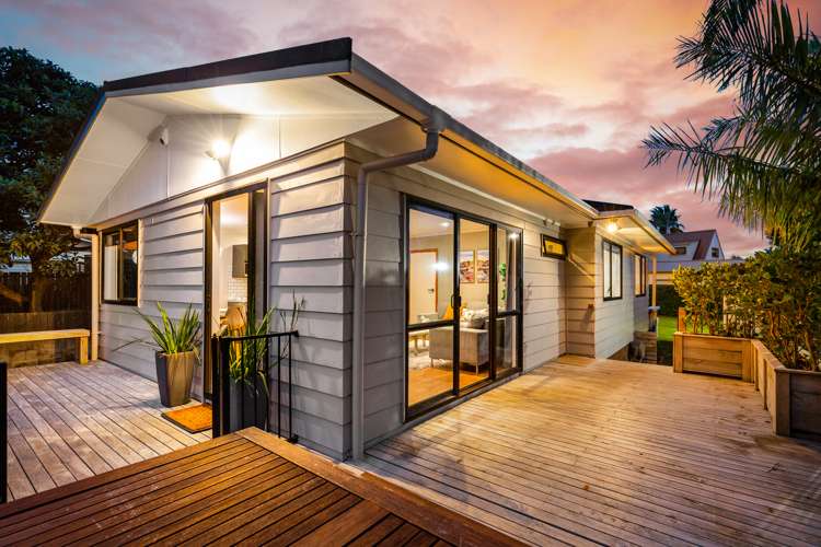 15 Compass Place Te Atatu Peninsula_2