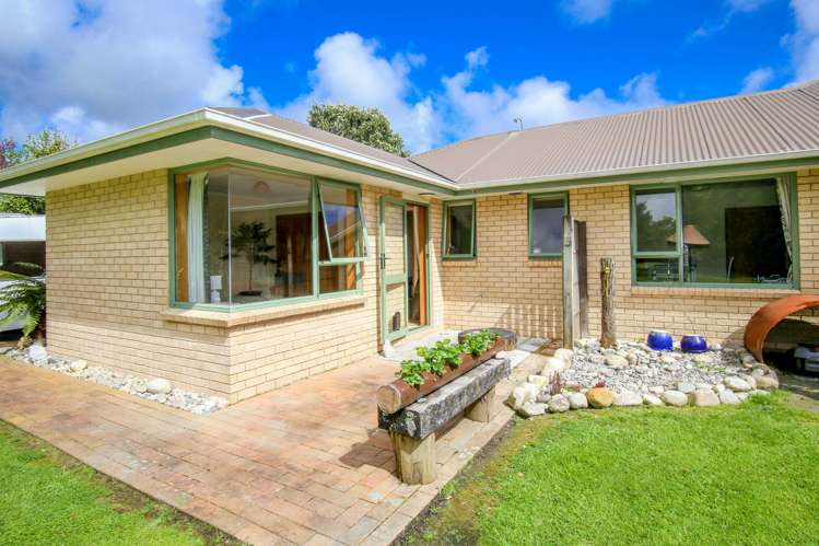 37 Kew Road Westport_15