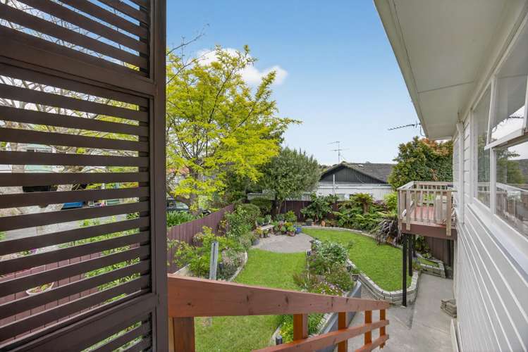 1/17 Rothwell Place Sunnyhills_24