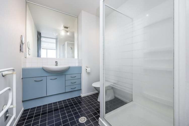 6E/22 Beresford Square Auckland Central_10