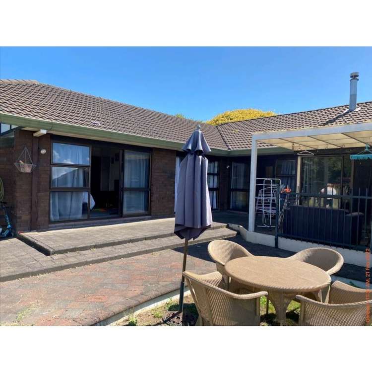 7 Kookaburra Place Botany Downs_5