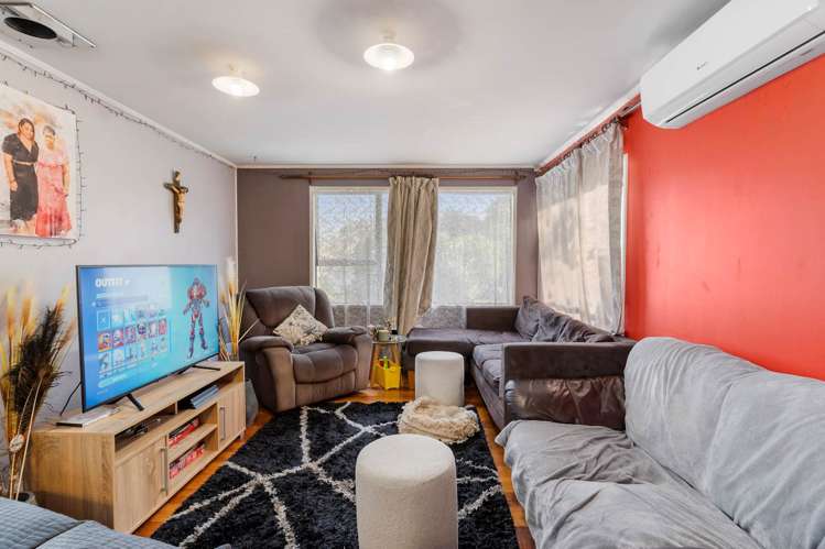 16 Lendenfeld Drive Papatoetoe_6