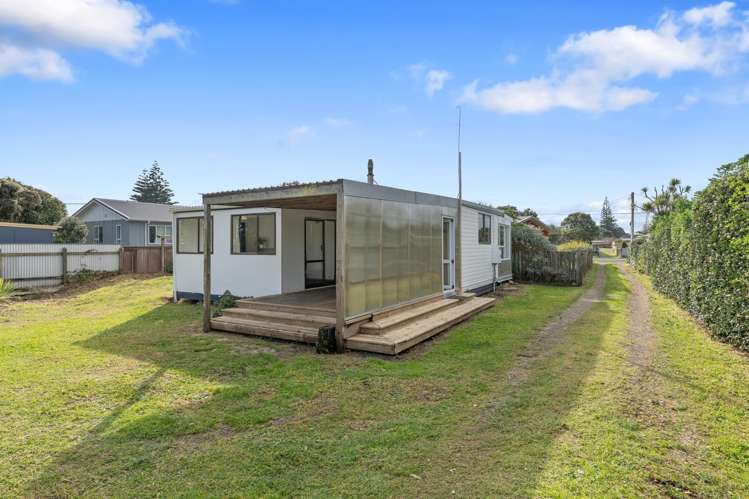 3A Manuka Street Otaki Beach_23