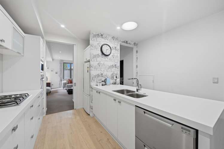 1 Henley Green Northwood_7