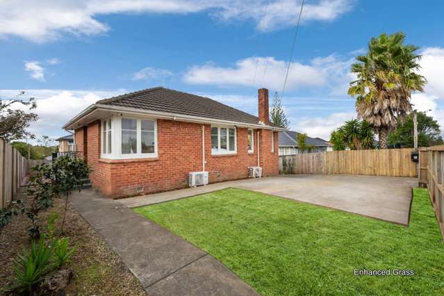 Rare Gem Of Kelston You Don't Want To Miss!