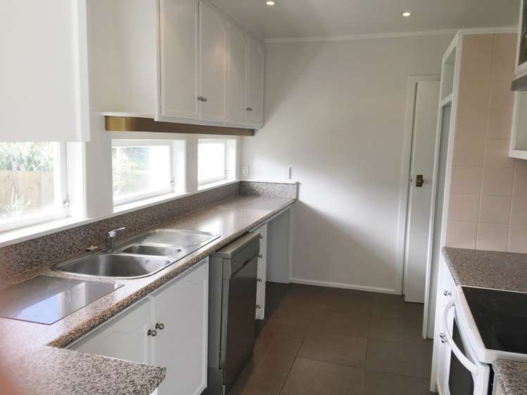 11 Taipari Road Te Atatu Peninsula_7