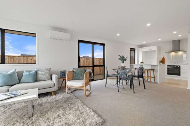 27 Stackwood Avenue Woodend_3