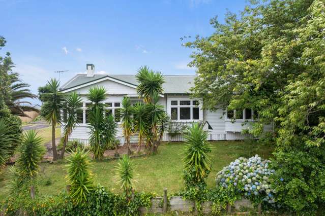 Stunning Villa on Expansive 1323sqm Land