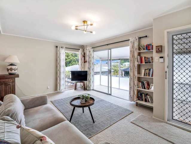 Tidy And Spacious Two Bedroom Unit