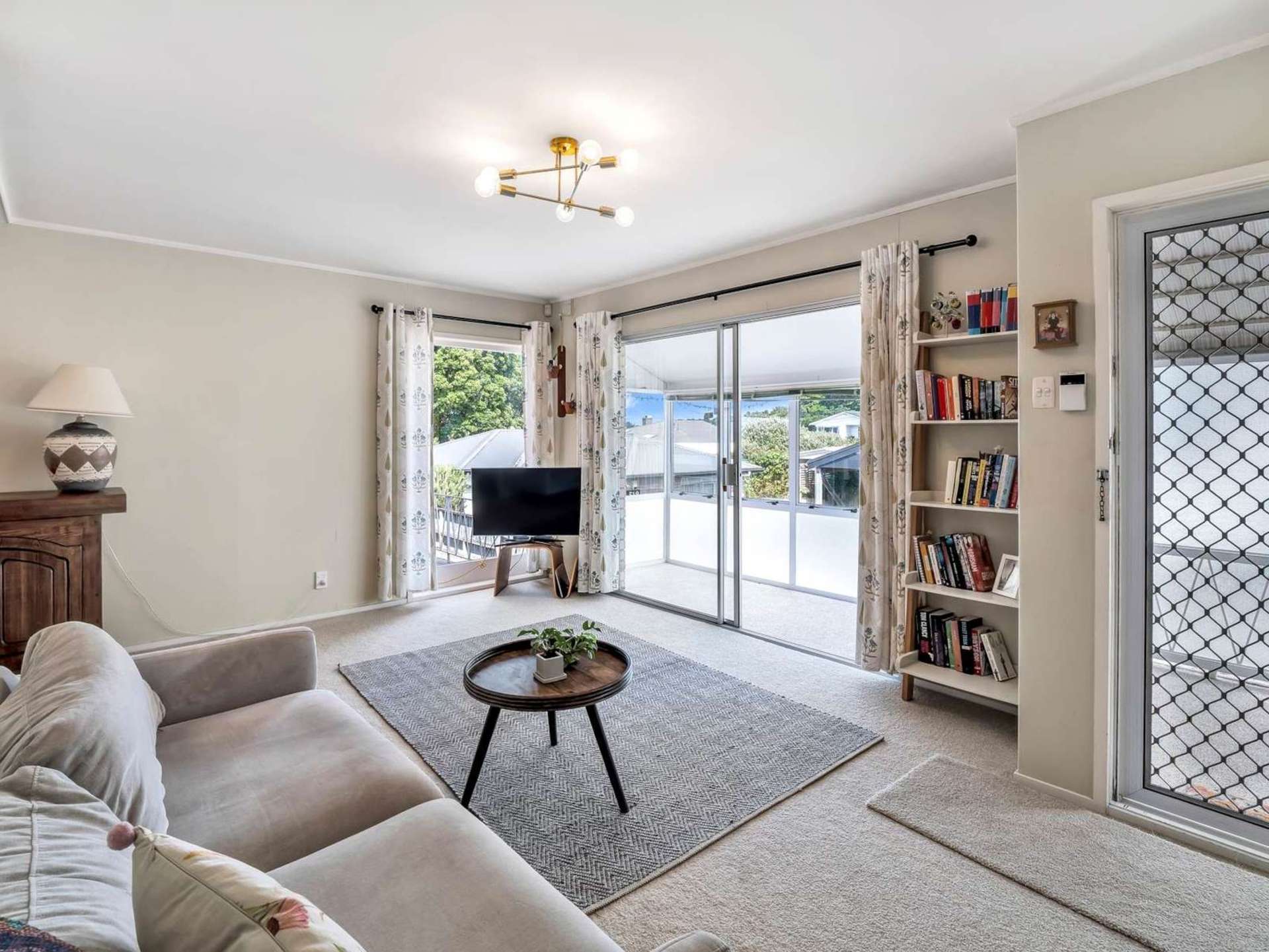 2/53 Trafalgar Street Onehunga_0