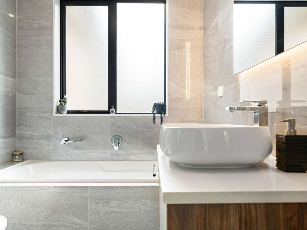 26 BATHURST CRESCENT_4