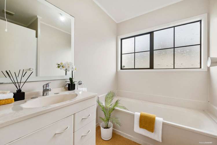 1/29 Akoranga Drive Northcote_12