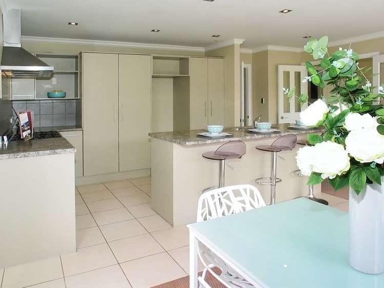 4 Dusky Crescent Aotea_7