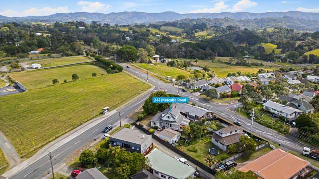 245 Metcalfe Road Ranui_1