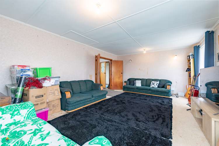 95 Warspite Avenue Cannons Creek_2