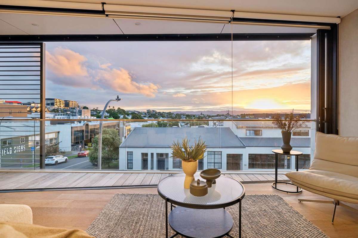 202/25 Pollen Street_1