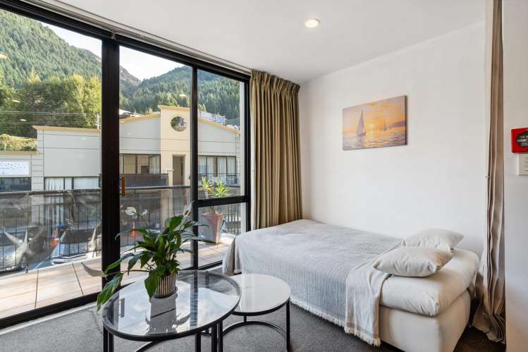 43/159 Gorge Road Queenstown_12