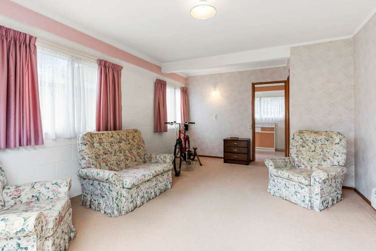 8 Kowhai Road Campbells Bay_15