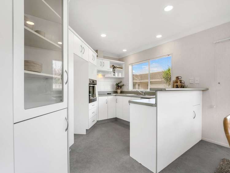 7a Lilac Place Otumoetai_6