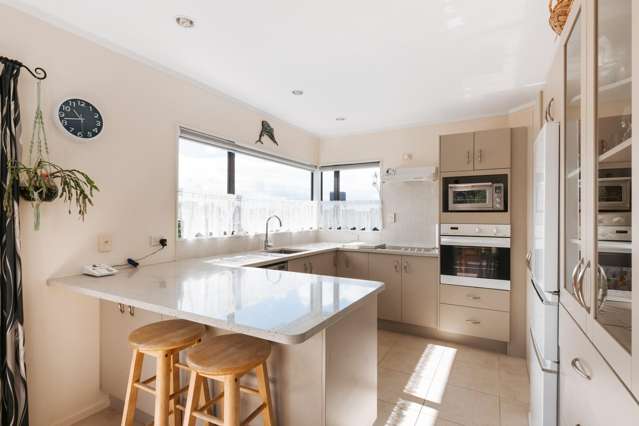 76 Dalton Drive Papamoa_3