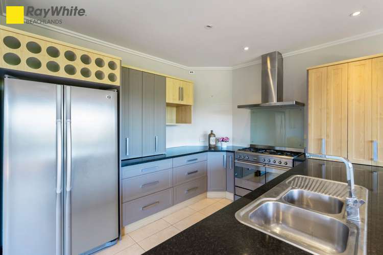 35 Pine Harbour Parade Beachlands_18