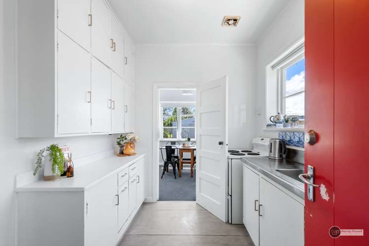 65 Hall Crescent Epuni_5