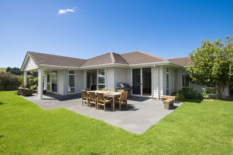 1 Hamilton Drive Wainui_1