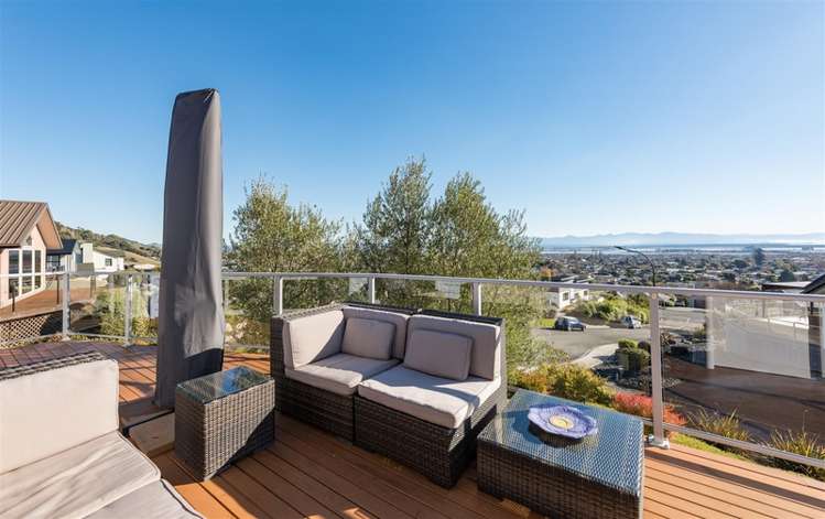 8 Berkshire Place Stoke_16