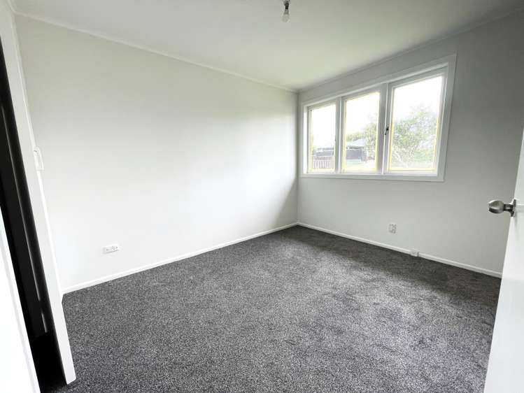 59 Roberts Rd Te Atatu South_5