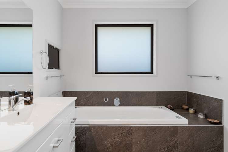 7 Hillstone Avenue Gate Pa_13