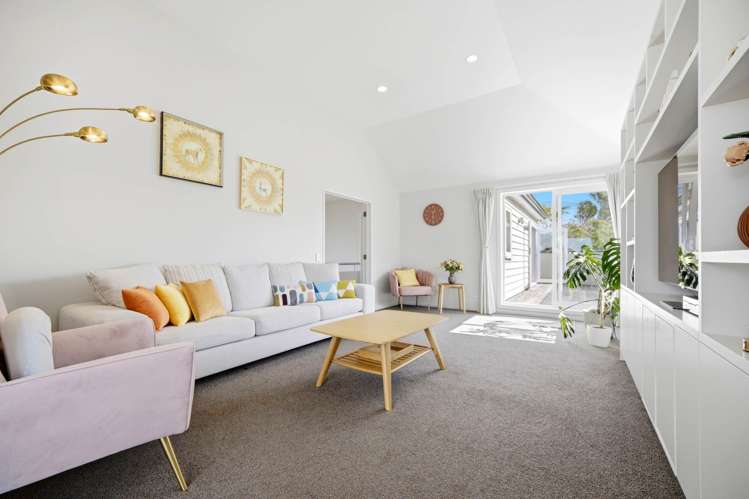 2/20 Tui Glen Road_2