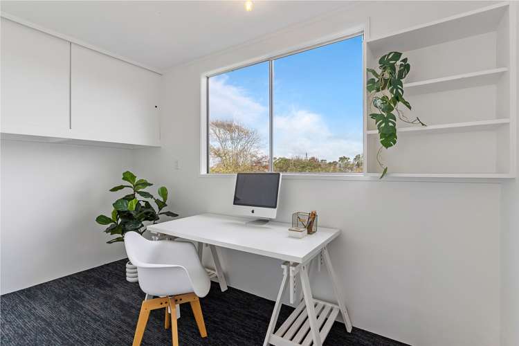 69 Chivalry Road Glenfield_13