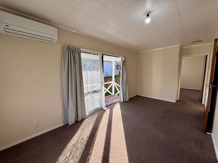 2/45A Mildmay Road Henderson_7