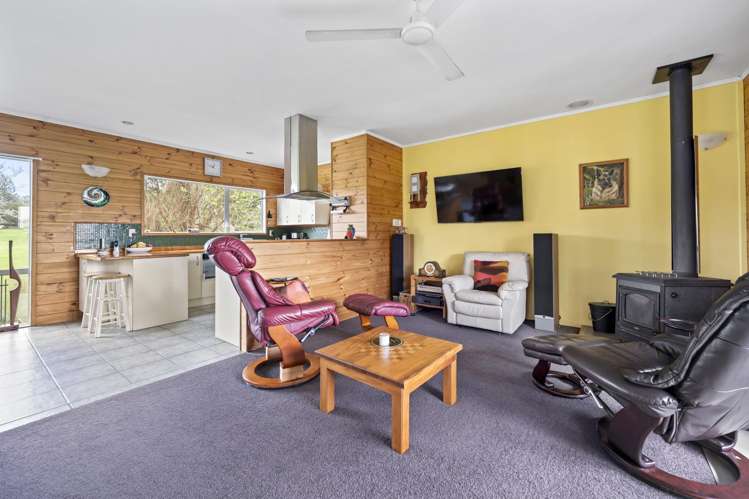 298 Notorious West Road_5