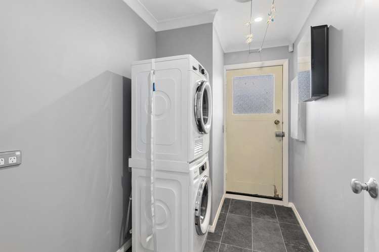 12 Fenchurch Grove Stokes Valley_14