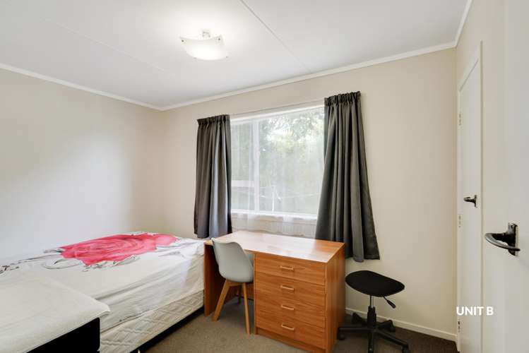 22A & B Barrie Crescent Silverdale_14