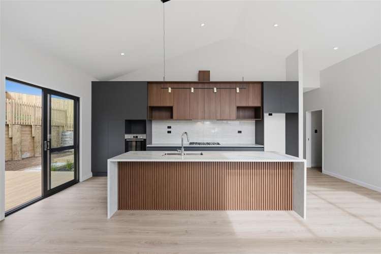 8 Whale Bay Rise Gulf Harbour_3