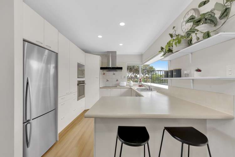 2 Eastland Road Flat Bush_5