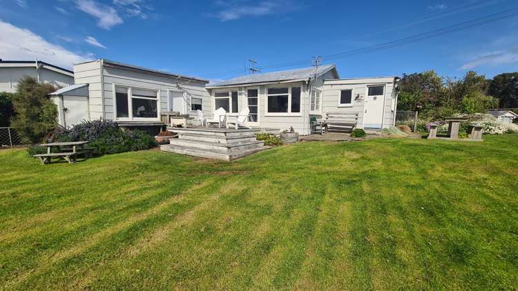 11 Moana Street Riverton_16