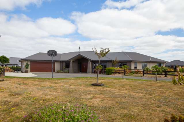 93 Mount Taylor Drive Feilding_1