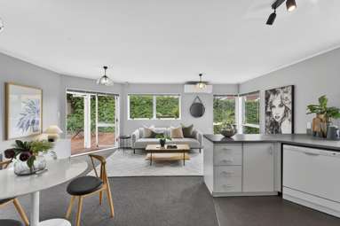 2/38 Rukutai Street_3