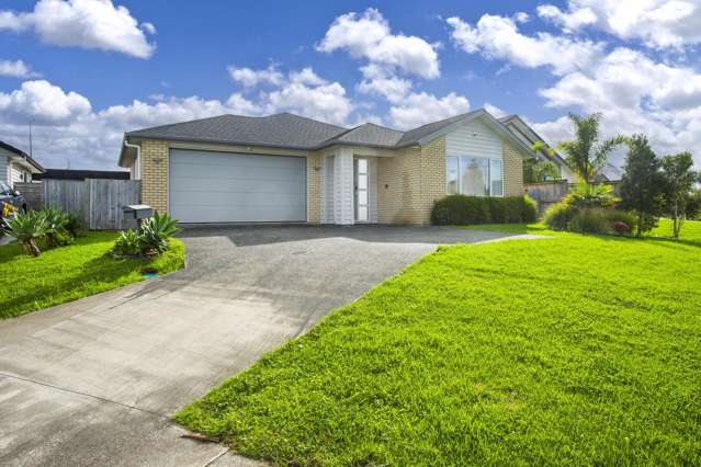 8 Bedrooms in Silverdale!