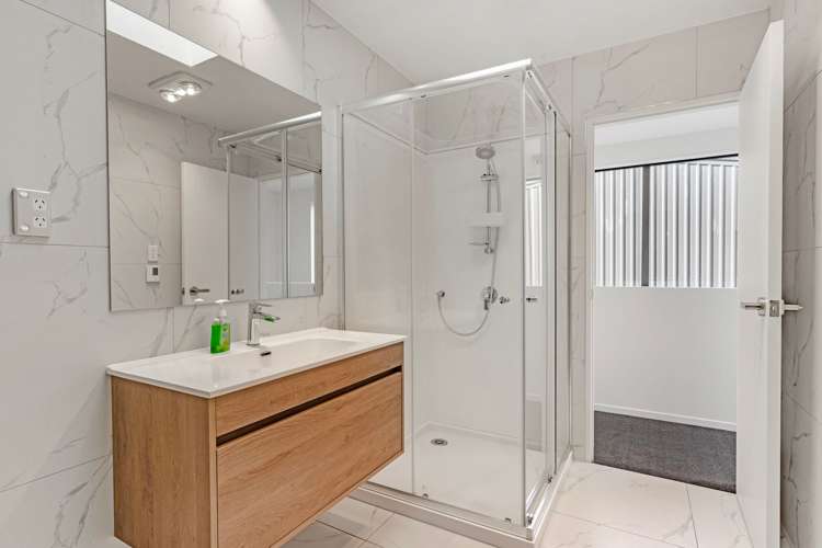 54 Arran Point Parade Orewa_17