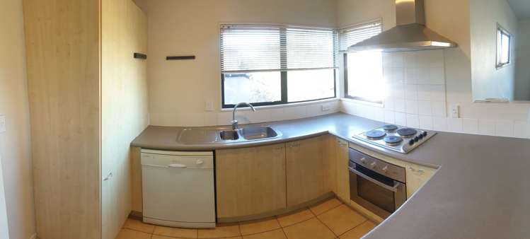 22 Baulcomb Parade Windsor Park_3