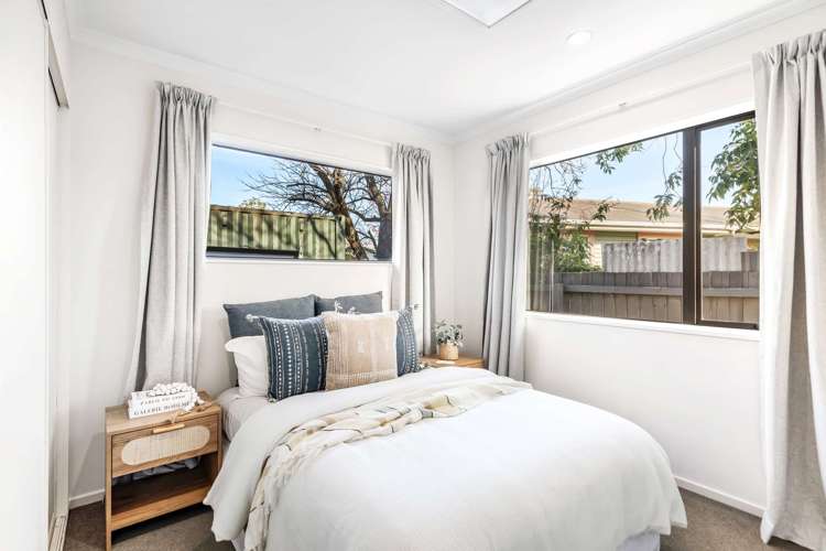 52a Vivian Street Burwood_13