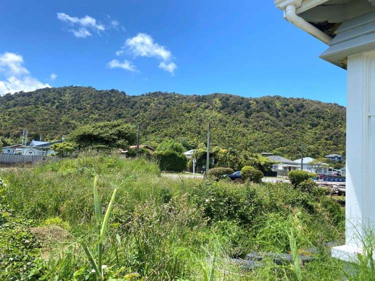 9 Newcastle Street Cobden_18