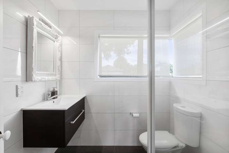 91a The Drive Epsom_15