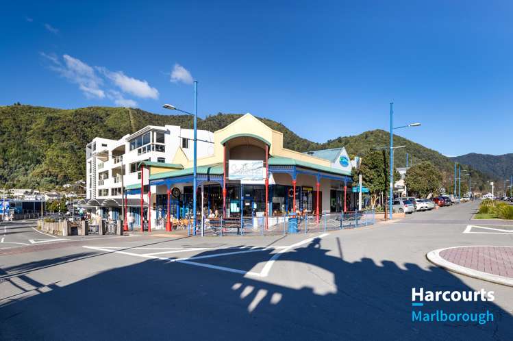 303/6 London Quay Picton_26