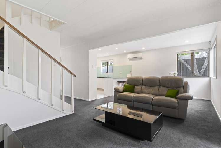 1/29 Lambrown Drive Totara Vale_7