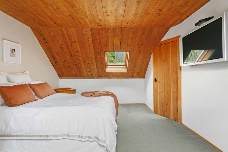 200 Mangaroa Street Tokaanu_15